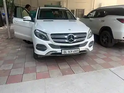 Second Hand मर्सिडीज़ बेंज़ GLE 350 डी in रायपुर