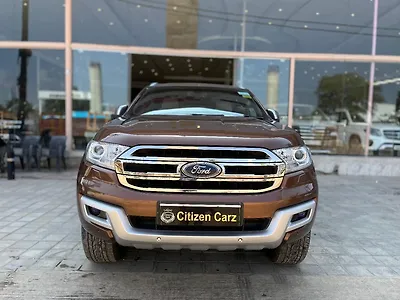 Second Hand Ford Endeavour Titanium 3.2 4x4 AT in Bangalore