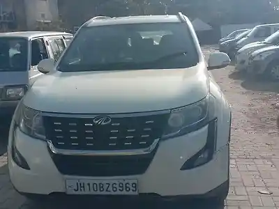 Second Hand महिंद्रा XUV500 w10 एडब्ल्यूडी in रांची
