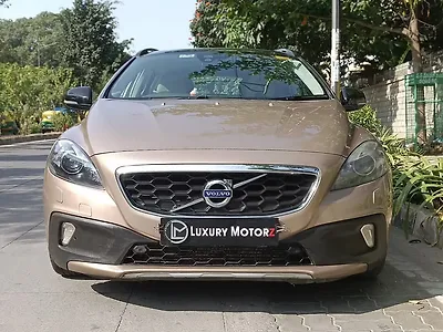 Second Hand Volvo V40 Cross Country D3 in Bangalore