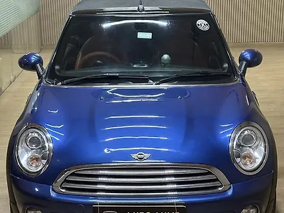 Second Hand Mini Cooper Convertible in Lucknow