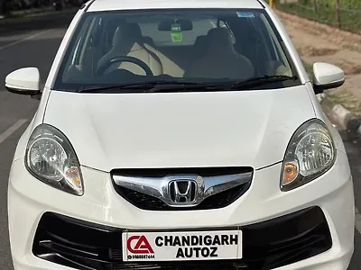 Second Hand Honda Brio S MT in Chandigarh