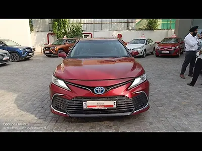Second Hand Toyota Camry Hybrid in Delhi