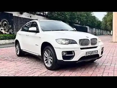 Second Hand बीएमडब्ल्यू x6 एक्सड्राइव 40डी in लखनऊ