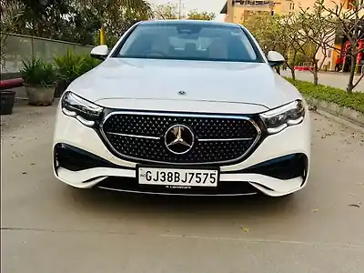 Second Hand मर्सिडीज़ बेंज़ E-क्लास 450 4MATIC [2024-2025] in अहमदाबाद