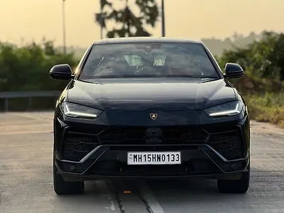 Second Hand Lamborghini Urus Twin-Turbo V8 in Mumbai