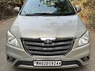 Second Hand Toyota Innova 2.5 VX BS IV 8 STR in Mumbai