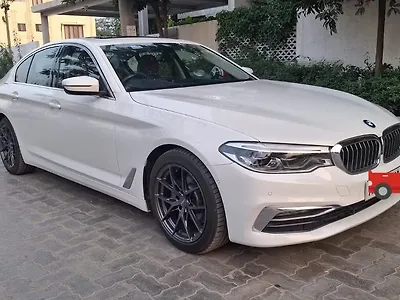 2021 BMW 5-Series 520d Luxury Line 1