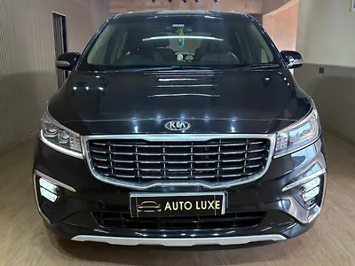 Second Hand Kia Carnival Limousine Plus 7 STR in Lucknow