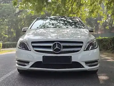 Second Hand मर्सिडीज़ बेंज़ बी-क्लास b180 स्पोर्ट्स in दिल्ली