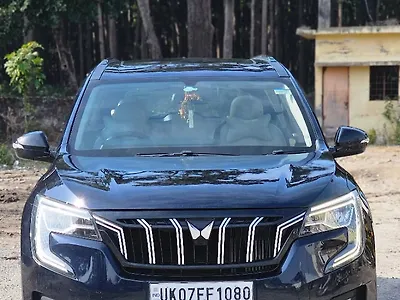 Second Hand Mahindra XUV700 AX5 Diesel AT 5 STR in Dehradun