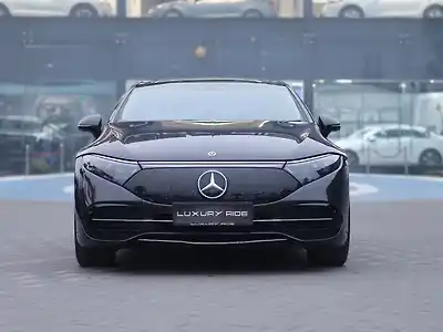 Second Hand मर्सिडीज़ बेंज़ EQS 580 4मैटिक in देहरादून