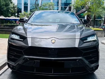 Second Hand Lamborghini Urus Twin-Turbo V8 in Mumbai