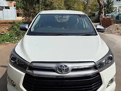 Second Hand टोयोटा इनोवा क्रिस्टा 2.4 Z 7 STR in मैसूर