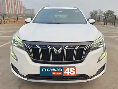 Second Hand महिंद्रा XUV700 AX7 डीज़ल एटी 7 सीटर [2023-2024] in ठाणे