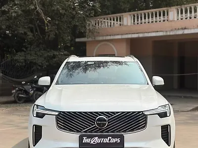 Second Hand Volvo XC90 B5 Ultra in Pune