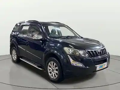 Second Hand महिंद्रा XUV500 w10 ऑटोमैटिक 1.99  in इंदौर