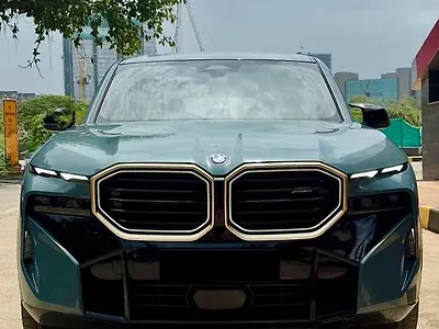 Second Hand BMW XM Plug-in Hybrid in Mumbai