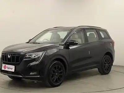 Second Hand महिंद्रा XUV700 AX7 2WD Petrol 2.0L Turbo Automatic 6 STR in चंडीगढ़