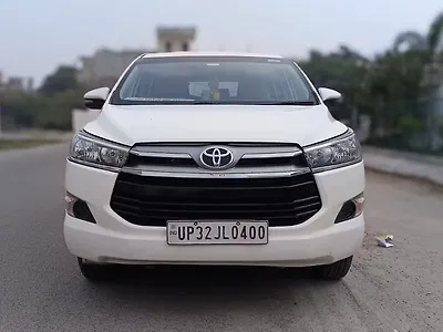 Second Hand Toyota Innova Crysta GX 2.4 7 STR in Noida