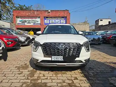 Second Hand हुंडई अल्काज़ार प्लेटिनम 7 STR 1.5 डीजल in चंडीगढ़