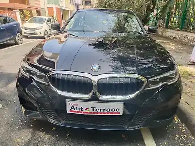 Second Hand बीएमडब्ल्यू 3 सीरीज़ ग्रैन लिमोज़ीन 330li m स्पोर्ट फर्स्ट एडिशन in बैंगलोर