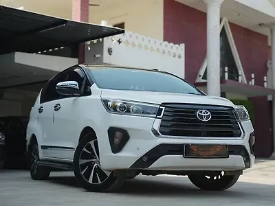 Second Hand Toyota Innova Crysta ZX 2.4 AT 7 STR in Jaipur