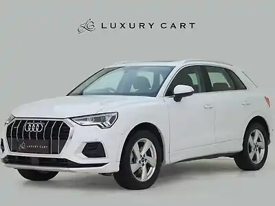 Second Hand ऑडी q3 40 टीएफ़एसआई प्रीमियम प्लस [2022-2024] in चंडीगढ़