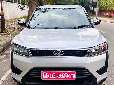 Second Hand महिंद्रा XUV300 w4 1.5 डीज़ल [2020] in चंडीगढ़