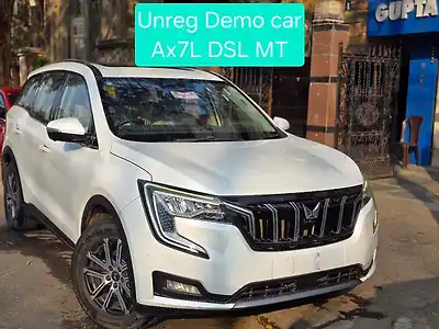 Second Hand महिंद्रा XUV700 AX7 Luxury Pack 2WD Diesel 2.2L Turbo Manual 7 STR in कोलकाता