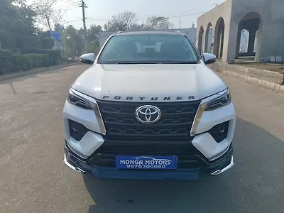 Second Hand Toyota Fortuner Leader Edition 2WD Diesel 2.8L Turbo Automatic Leader Edition in Ludhiana