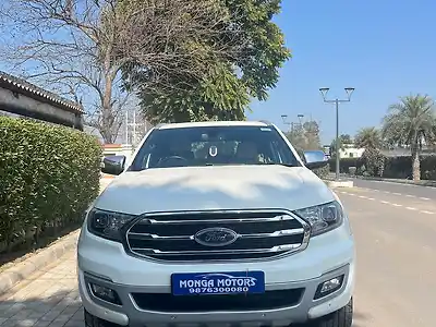 Second Hand फ़ोर्ड एंडेवर टाइटेनियम प्लस 2.0 4x4 ऑटोमैटिक in लुधियाना