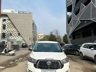 Second Hand Toyota Innova Crysta 2.4 Z 7 STR in Chandigarh