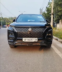 MG Hector Blackstorm 1.5 Turbo CVT