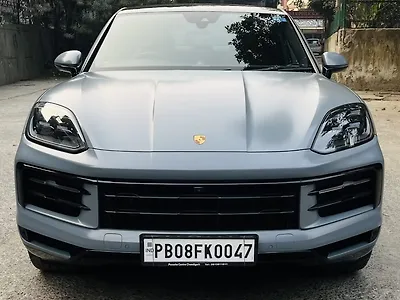 Second Hand Porsche Cayenne Coupe Base in Delhi