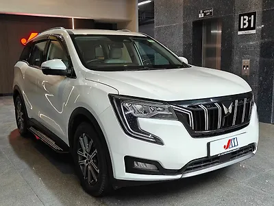 Second Hand Mahindra XUV700 AX7 Luxury Pack 2WD Diesel 2.2L Turbo Manual 7 STR in Ahmedabad