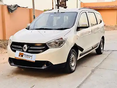 Second Hand रेनो लॉजी 85 पीएस rxl [2015-2016] in वडोदरा