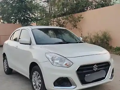 Second Hand मारुति सुज़ुकी डिज़ायर VXi Petrol Manual in वडोदरा