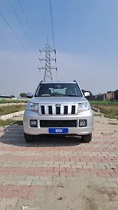 2015 Mahindra TUV300 T8 AMT 1 2015 Mahindra TUV300 T8 AMT 1
