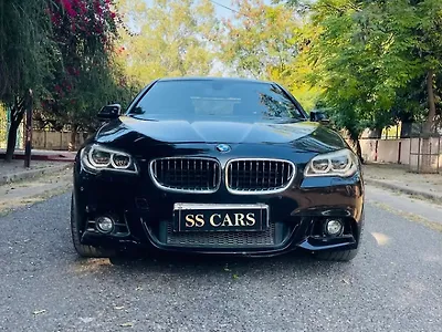 2016 BMW 5-Series 520d M Sport 1