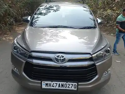 Second Hand टोयोटा इनोवा क्रिस्टा 2.4 Z 7 STR in मुंबई
