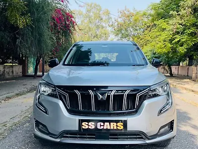 2023 Mahindra XUV700 AX 5 Diesel AT 7 STR [2021] 1
