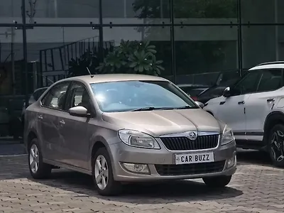 Second Hand Skoda Rapid Ambition 1.5 TDI AT in Raipur