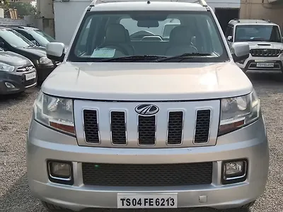 2017 Mahindra TUV300 T8 1