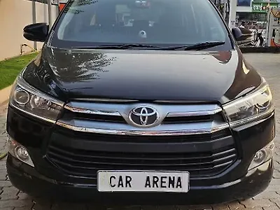 Second Hand Toyota Innova Crysta 2.4 V Diesel in Raipur