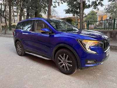 2021 Mahindra XUV700 AX 7 Petrol AT 7 STR [2021] 1
