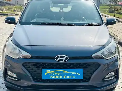 Second Hand हुंडई एलीट i20 स्पोर्ट्ज़ प्लस 1.2 सीवीटी [2019-2020] in खरार