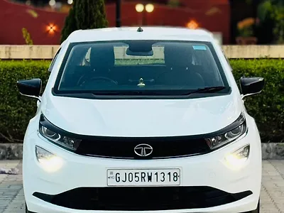 Second Hand Tata Altroz XZ Plus Petrol [2021-2023] in Surat