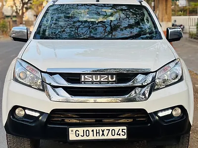 Second Hand Isuzu MU-X 4x2 in Ahmedabad