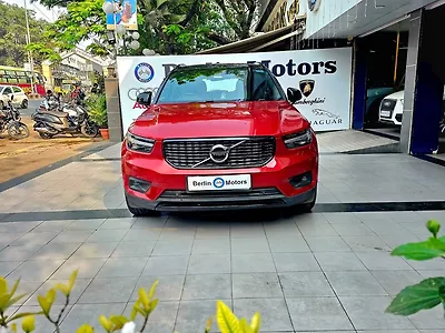 2020 Volvo XC40 T4 R-Design 1 2020 Volvo XC40 T4 R-Design 1